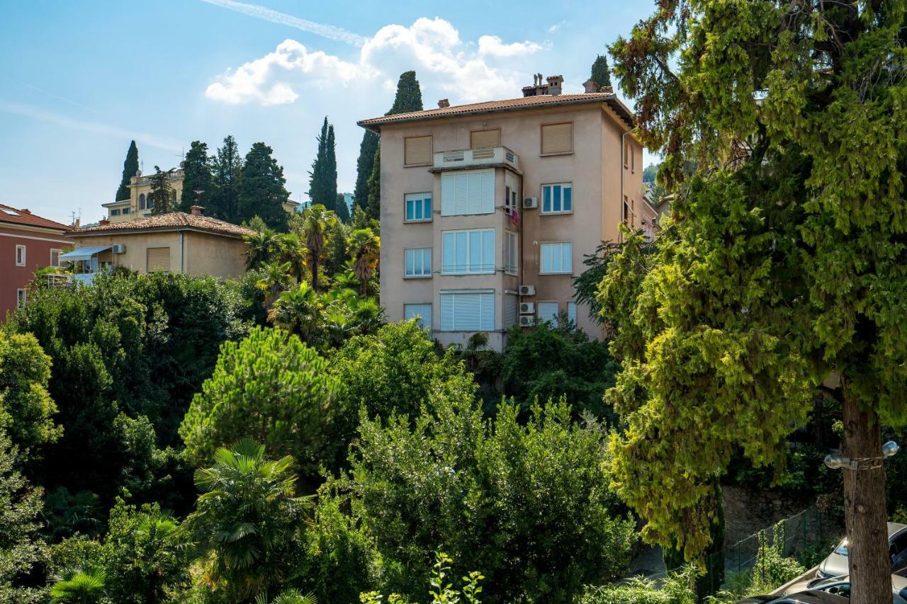 Apartments Liana Опатия Экстерьер фото